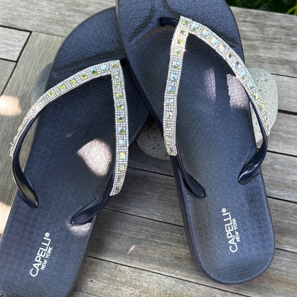 Capelli Thong Sandals, Navy Blue w/ Clear Rhinestones, Women’s Size 11, New - Picture 5 of 11